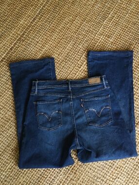 Levi's 512 'Perfectly Slimming' bootcut jeans